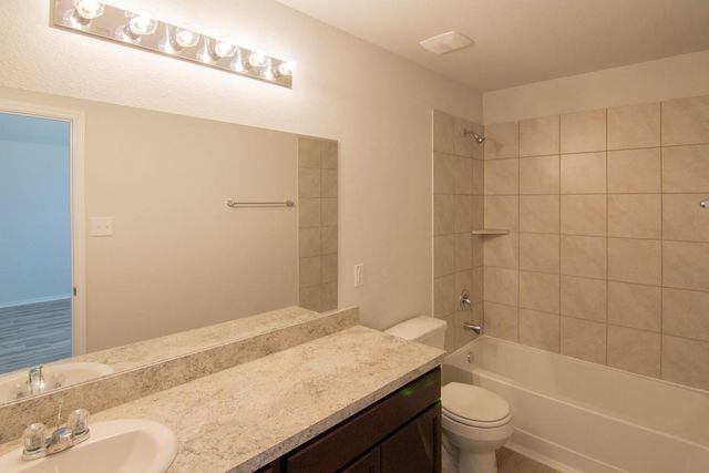 910 Dancing Sun Court, Baytown, TX 77521