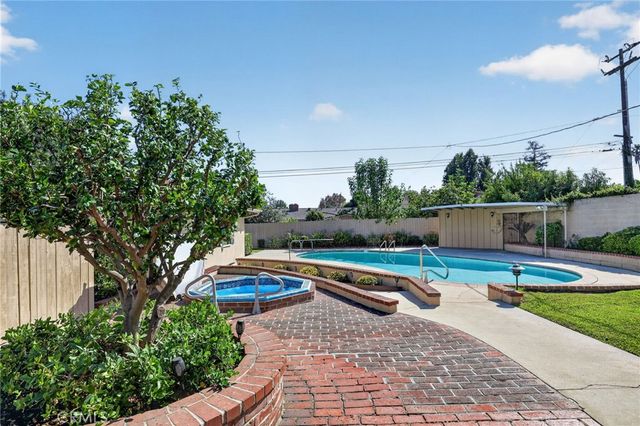 1154 La Rosa, Arcadia, CA 91007