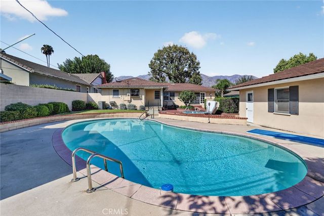 1154 La Rosa, Arcadia, CA 91007