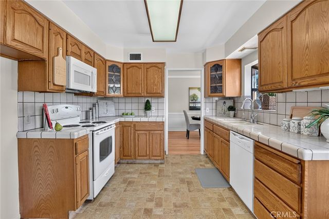 1154 La Rosa, Arcadia, CA 91007