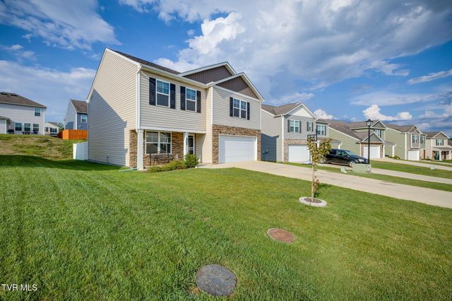 1210 Cherry Grove, Greeneville, TN 37745