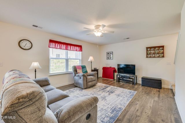 1210 Cherry Grove, Greeneville, TN 37745