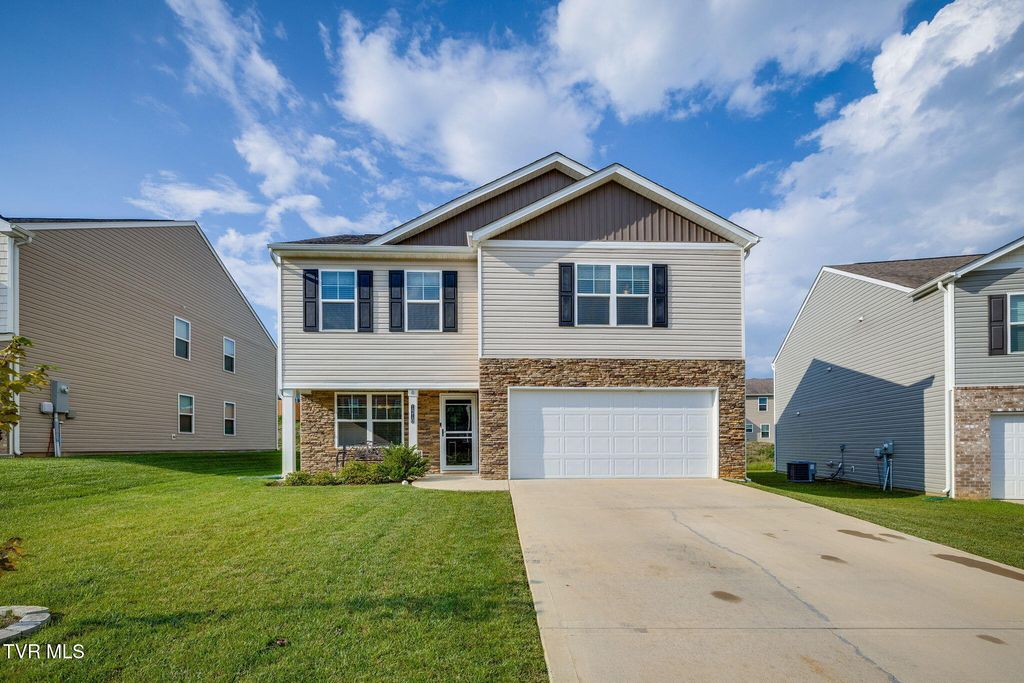 1210 Cherry Grove, Greeneville, TN 37745