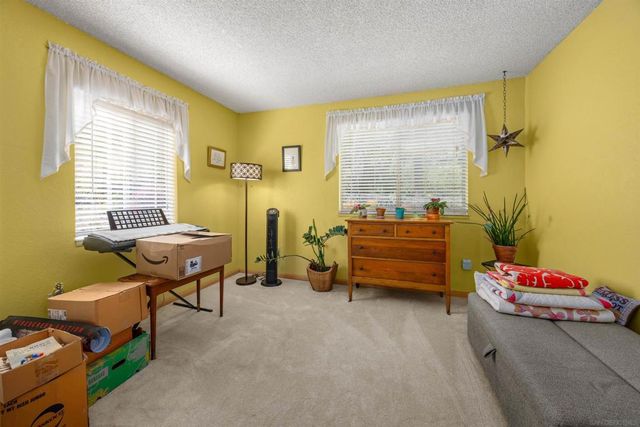 28808 Mountain Meadow, Escondido, CA 92026