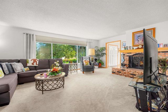 28808 Mountain Meadow, Escondido, CA 92026