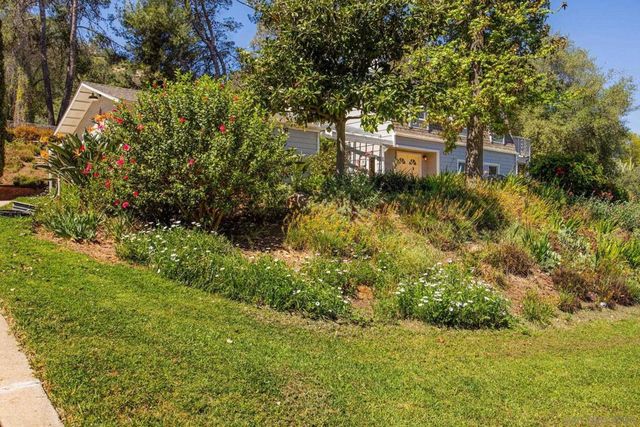 28808 Mountain Meadow, Escondido, CA 92026