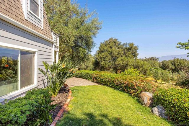 28808 Mountain Meadow, Escondido, CA 92026