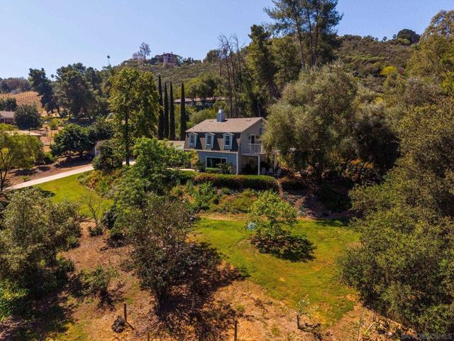 28808 Mountain Meadow, Escondido, CA 92026