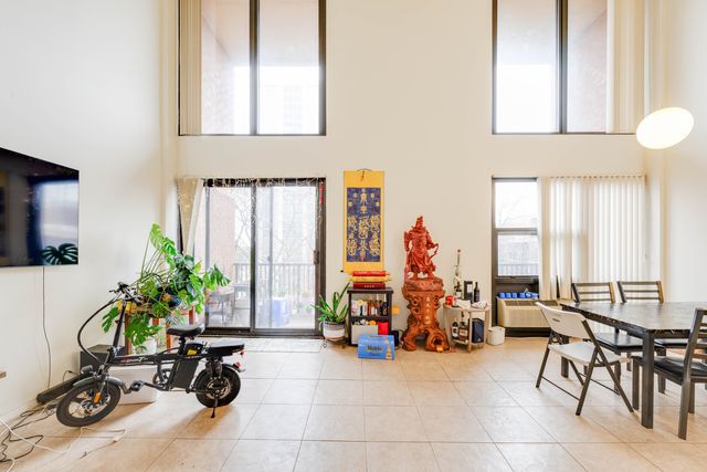 2941 S Michigan Avenue 504, Chicago, IL 60616