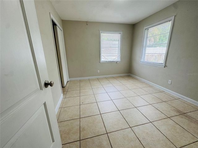 2976 POPLAR STREET, Sarasota, FL 34237