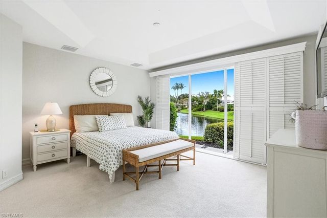 7897 Cocobay DR, Naples, FL 34108
