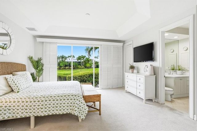 7897 Cocobay DR, Naples, FL 34108