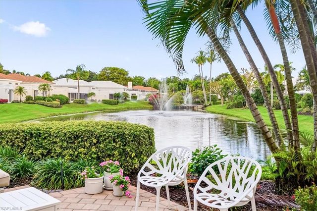 7897 Cocobay DR, Naples, FL 34108
