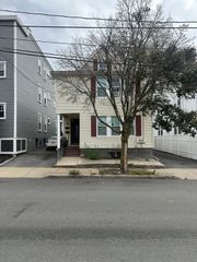 345 Lowell Street !A, Somerville, MA 02145