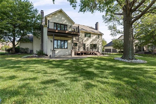 6505 W 132nd Terrace, Overland Park, KS 66209