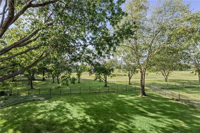 6505 W 132nd Terrace, Overland Park, KS 66209