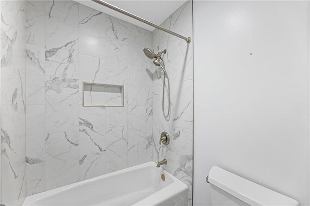 6505 W 132nd Terrace, Overland Park, KS 66209