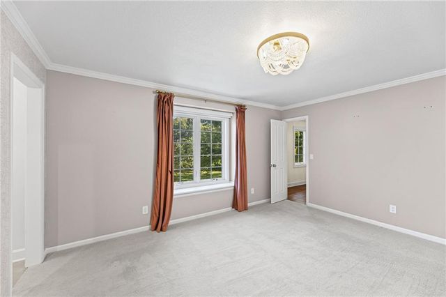 6505 W 132nd Terrace, Overland Park, KS 66209