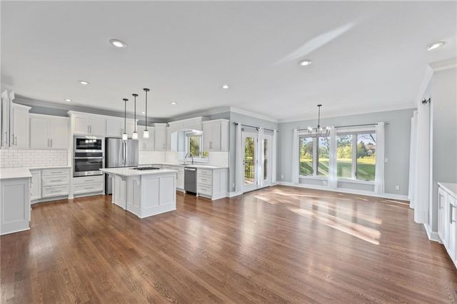 6505 W 132nd Terrace, Overland Park, KS 66209
