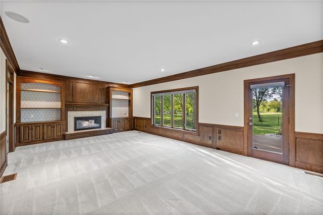 6505 W 132nd Terrace, Overland Park, KS 66209