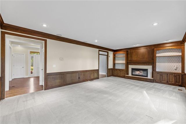 6505 W 132nd Terrace, Overland Park, KS 66209