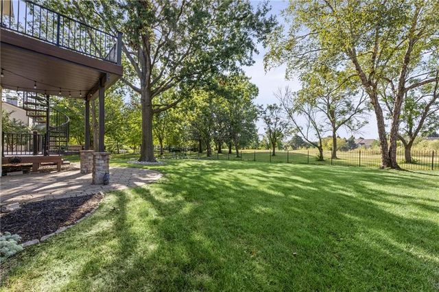 6505 W 132nd Terrace, Overland Park, KS 66209