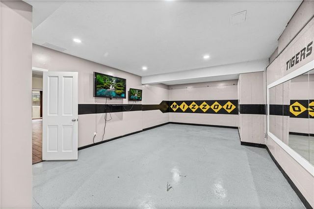 6505 W 132nd Terrace, Overland Park, KS 66209
