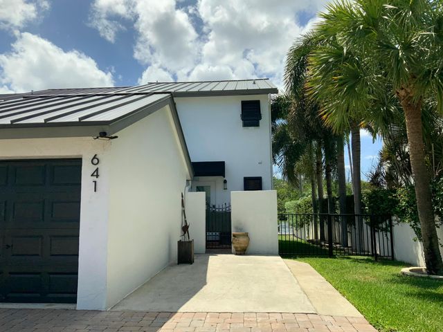 641 NE 19th Avenue, Deerfield Beach, FL 33441