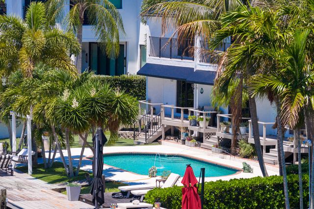 641 NE 19th Avenue, Deerfield Beach, FL 33441