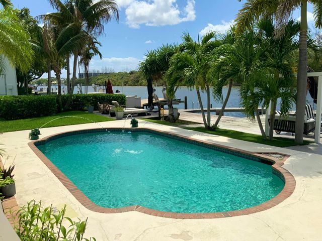 641 NE 19th Avenue, Deerfield Beach, FL 33441