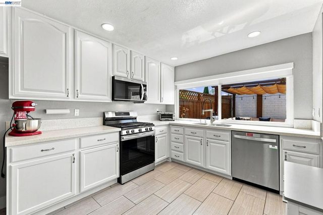 35845 Tozier St., Newark, CA 94560