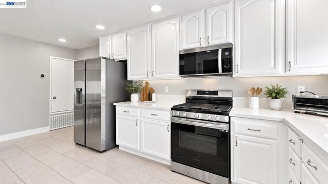 35845 Tozier St., Newark, CA 94560