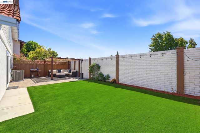 35845 Tozier St., Newark, CA 94560