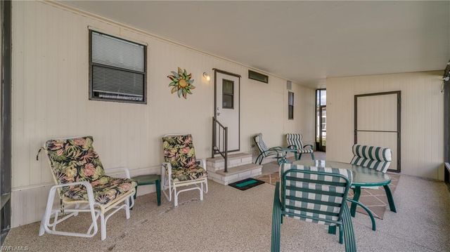 620 Horizon DR, North Fort Myers, FL 33903