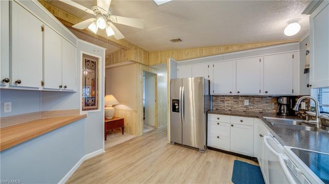 620 Horizon DR, North Fort Myers, FL 33903