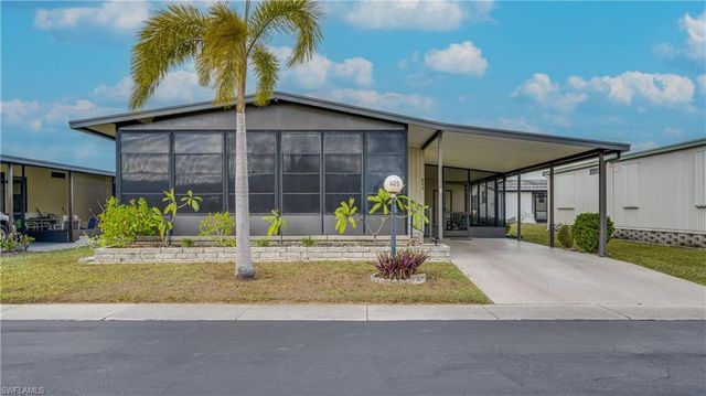 620 Horizon DR, North Fort Myers, FL 33903