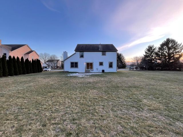 22 Liberty Ridge Avenue, Powell, OH 43065