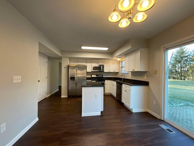 22 Liberty Ridge Avenue, Powell, OH 43065