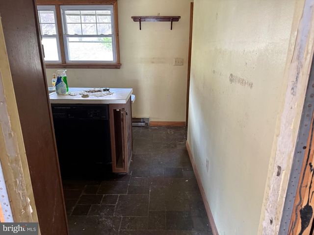 18425 TAKOMA DR SW, Barton, MD 21521