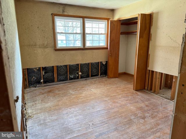 18425 TAKOMA DR SW, Barton, MD 21521