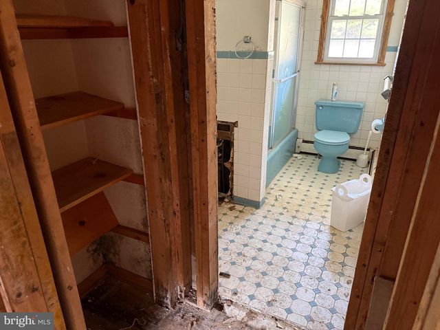 18425 TAKOMA DR SW, Barton, MD 21521