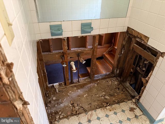 18425 TAKOMA DR SW, Barton, MD 21521