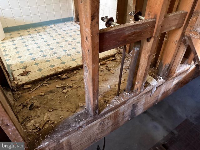 18425 TAKOMA DR SW, Barton, MD 21521