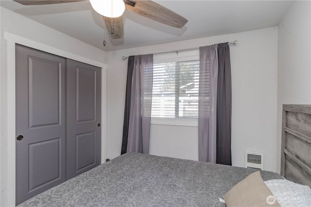 17224 E 10th Ave, Spanaway, WA 98387