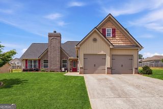 346 River Mist Circle, Jefferson, GA 30549
