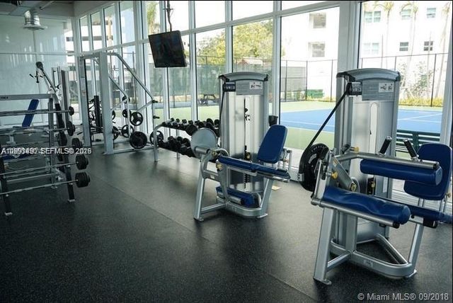 15051 Royal Oaks Ln 1705, North Miami, FL 33181