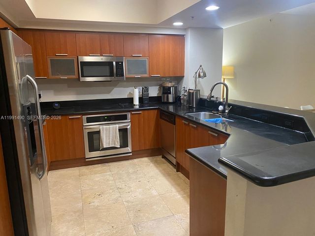 15051 Royal Oaks Ln 1705, North Miami, FL 33181