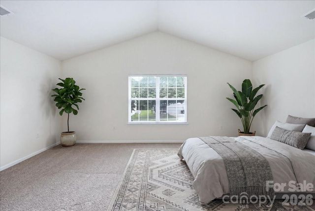 7143 Wandering Creek Drive, Charlotte, NC 28216