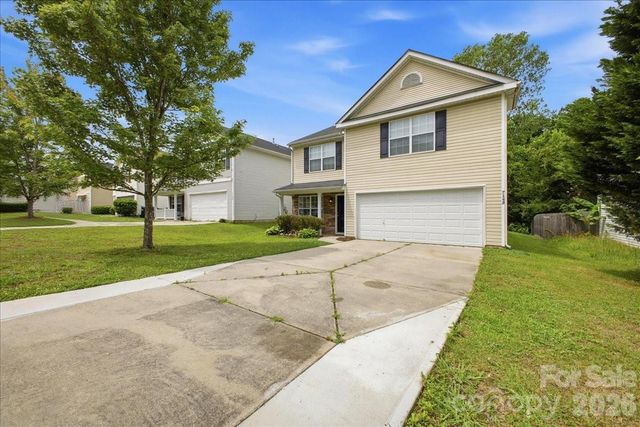 7143 Wandering Creek Drive, Charlotte, NC 28216