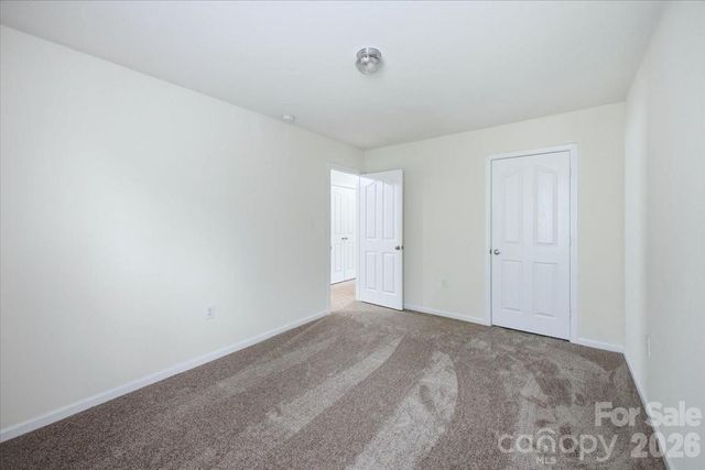 7143 Wandering Creek Drive, Charlotte, NC 28216